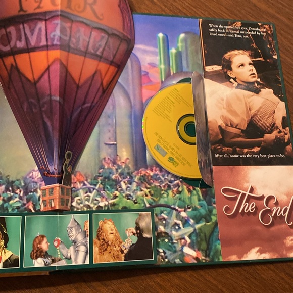 The Wizard of Oz ISBN 1-59117-058-0 Three Dimensional pop up Book - Picture 13 of 15